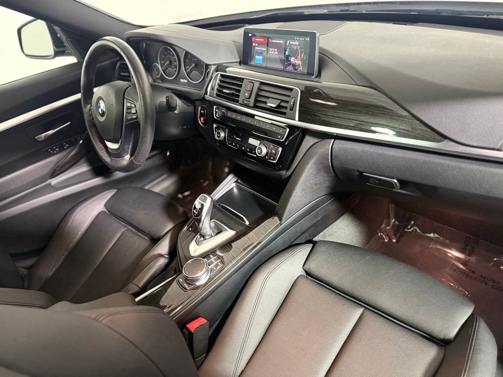 Used 2018 BMW 330i Gran Turismo xDrive AWD/4WD image 26