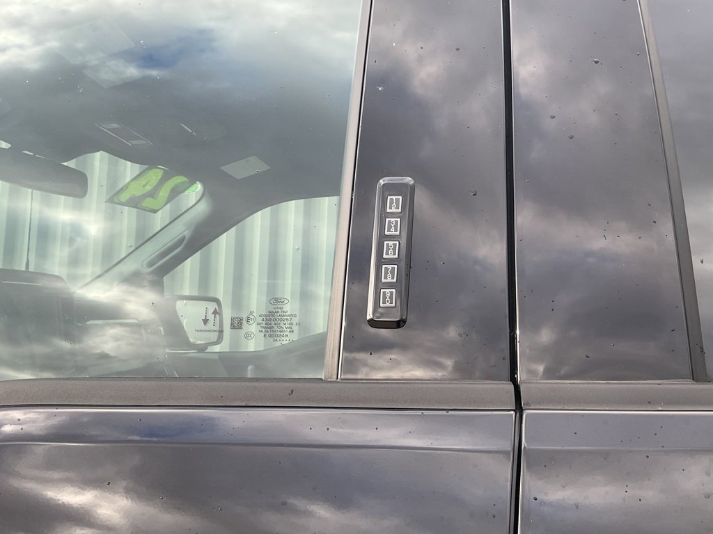 Used 2024 Ford F150 Platinum image 8