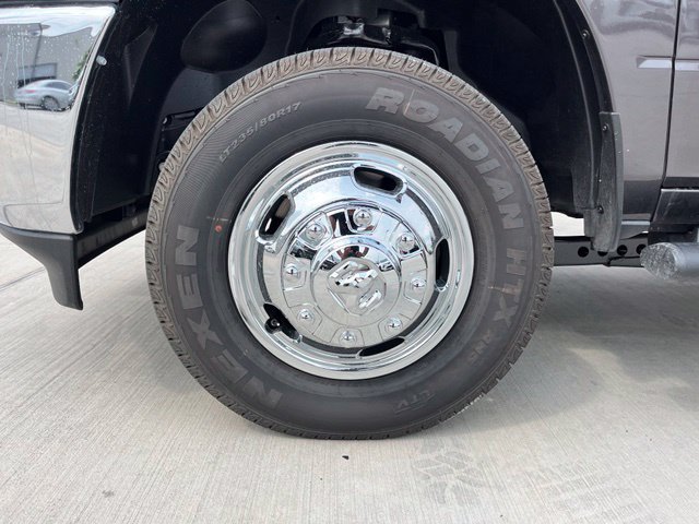 New 2027 RAM 3500 Tradesman AWD/4WD image 7