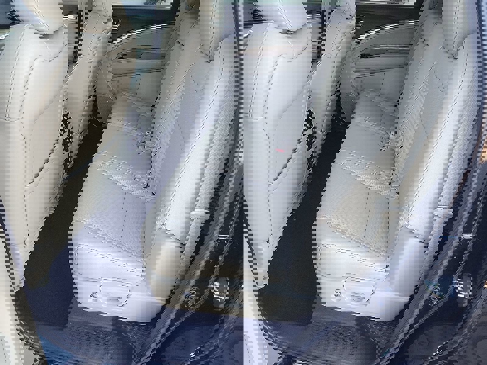 Used 2020 Acura MDX FWD w/ Technology Package image 26