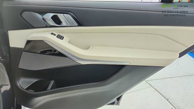 Used 2026 BMW X7 M60i AWD/4WD image 26