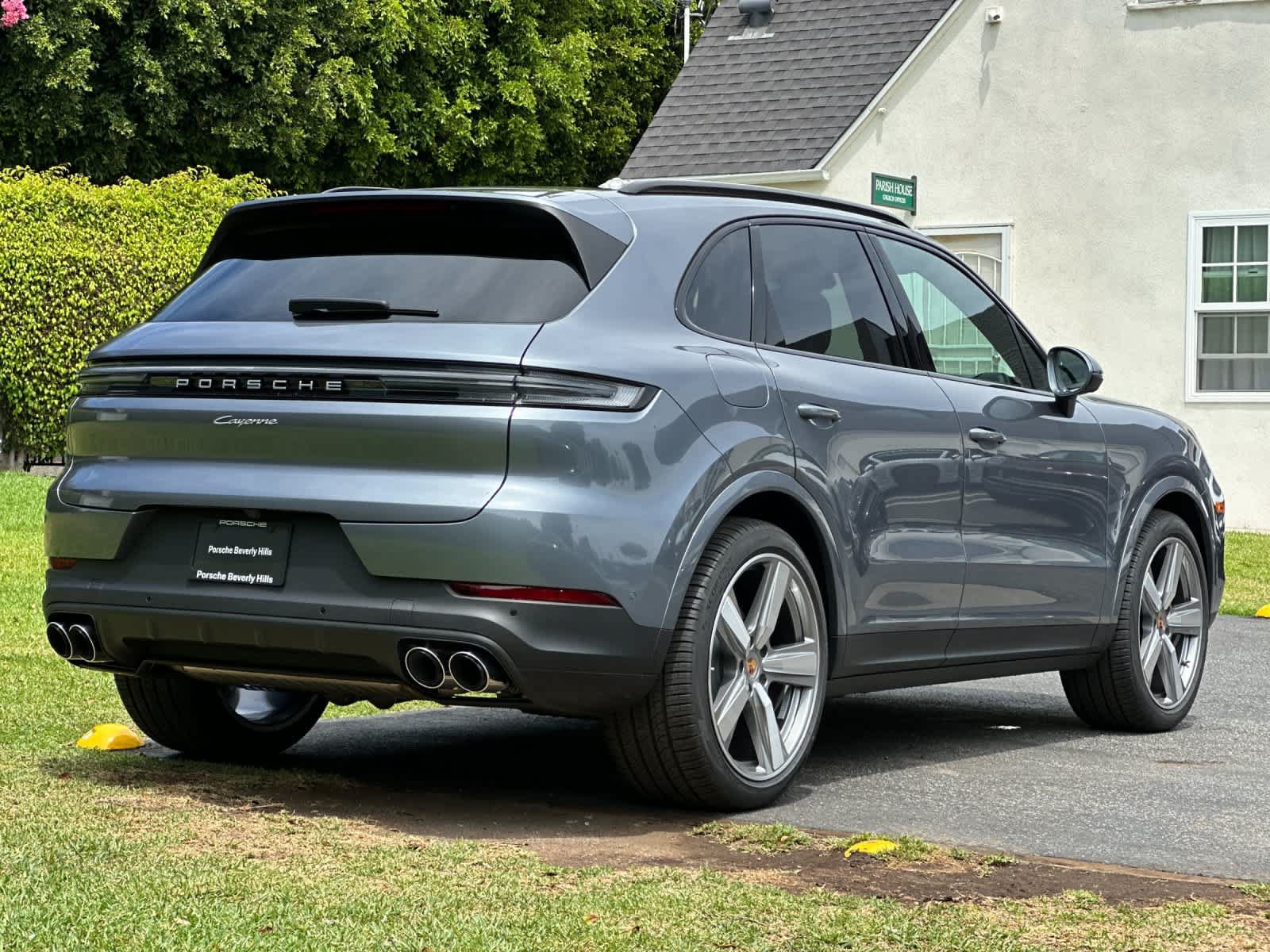 New 2026 Porsche Cayenne AWD/4WD image 8