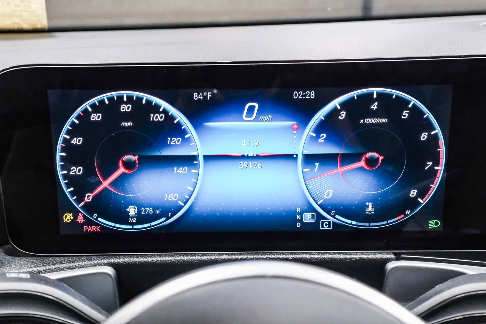 Used 2022 Mercedes-Benz GLB 250 4MATIC image 29