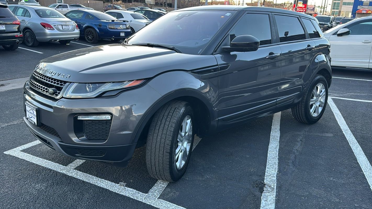 Used 2017 Land Rover Range Rover Evoque SE image 7