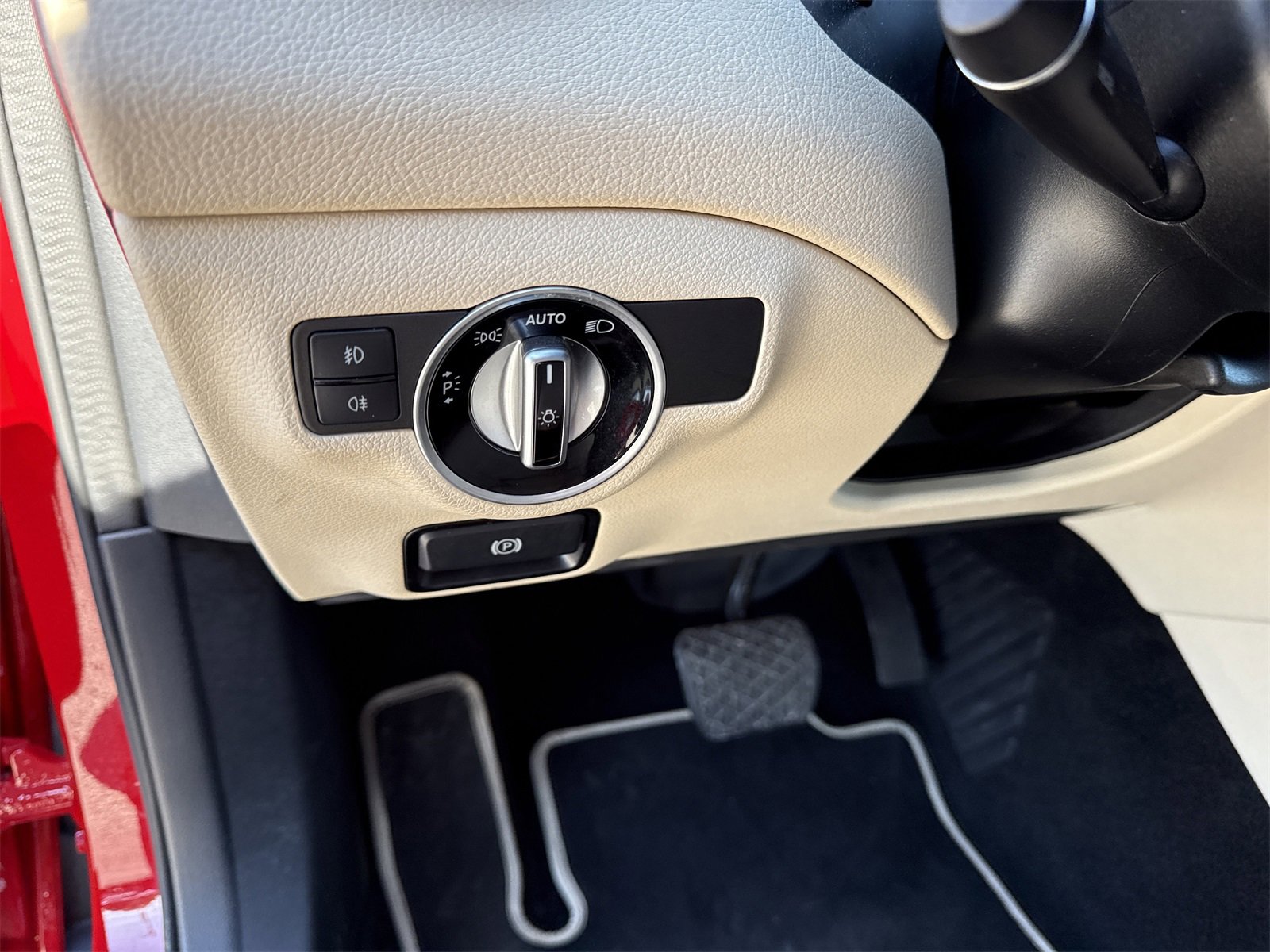 Used 2016 Mercedes-Benz GLA 250 4MATIC image 19