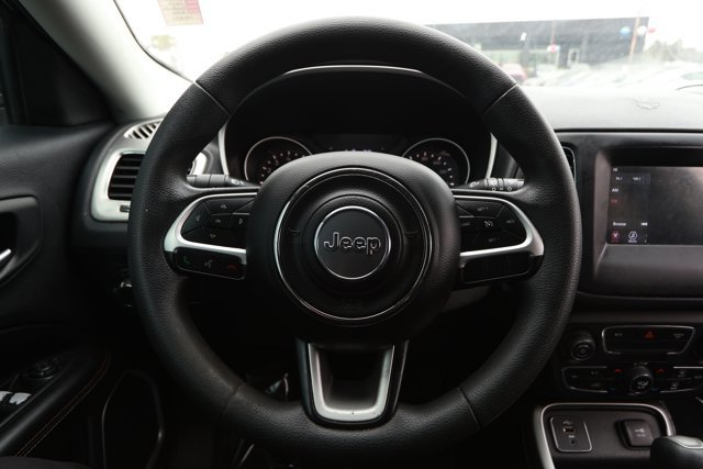 Used 2020 Jeep Compass Sport image 11