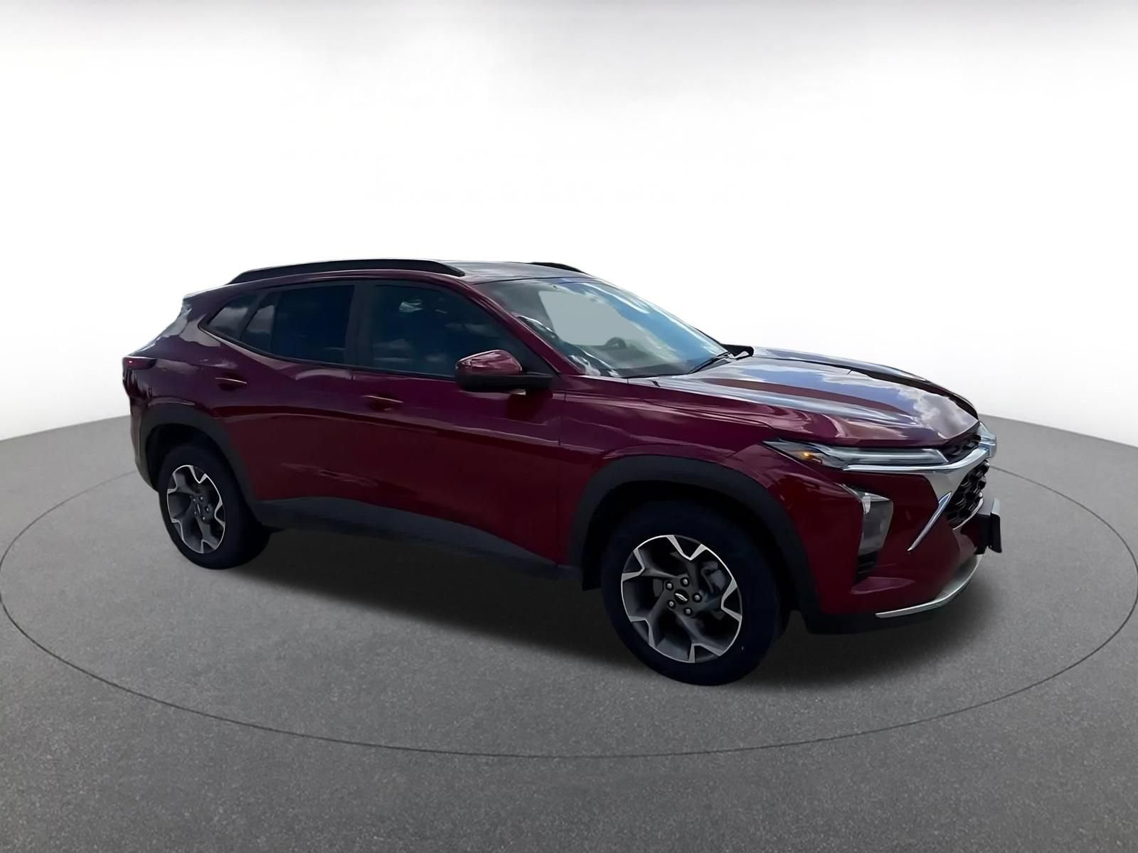 Used 2025 Chevrolet Trax LT FWD video 2