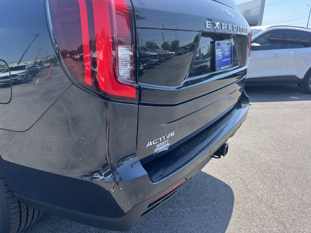 New 2026 Ford Expedition Active RWD image 11