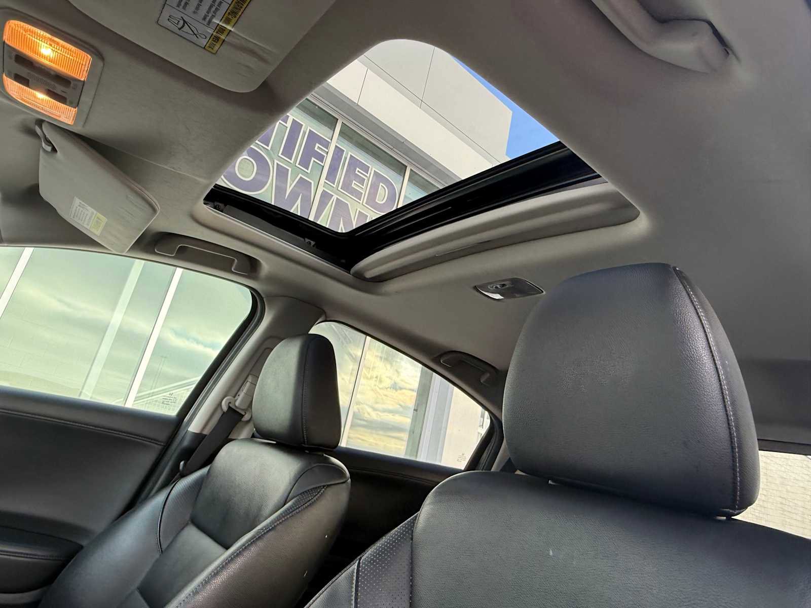 Used 2018 Honda HR-V EX-L image 14