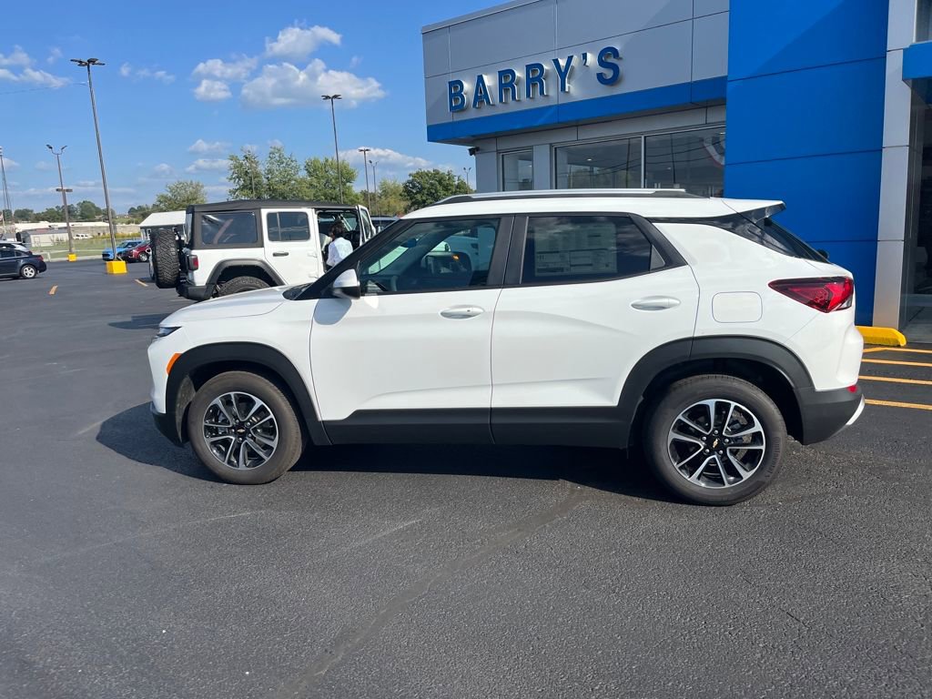 New 2026 Chevrolet TrailBlazer LT image 2