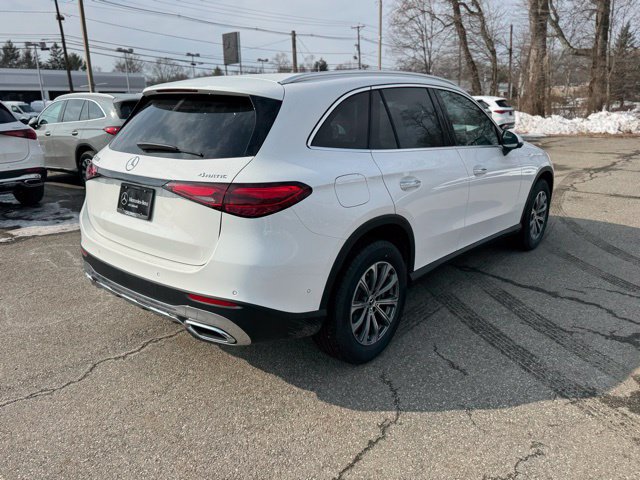 Used 2026 Mercedes-Benz GLC 300 4MATIC image 3