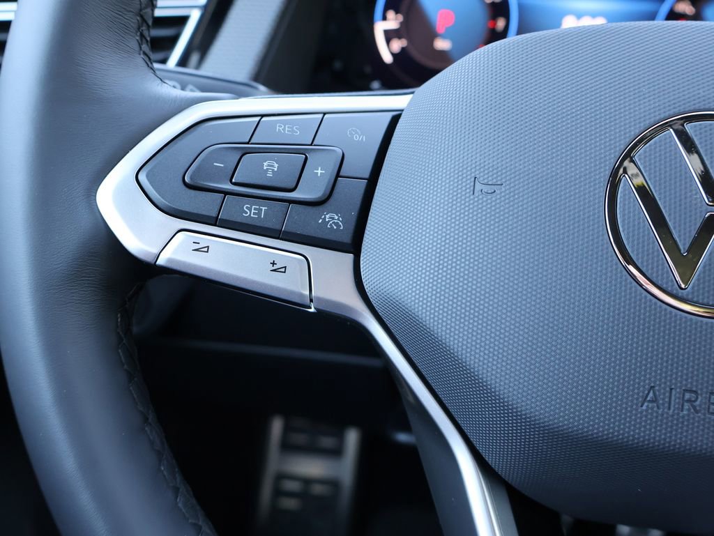 New 2026 Volkswagen Atlas Cross Sport SEL Premium R-Line image 35