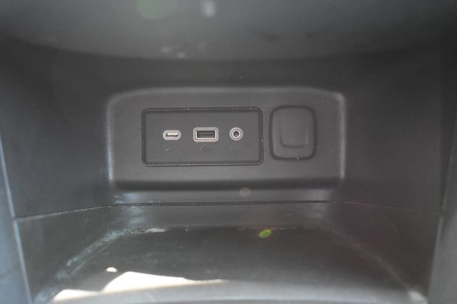 Used 2020 Chevrolet Equinox LT AWD/4WD image 30