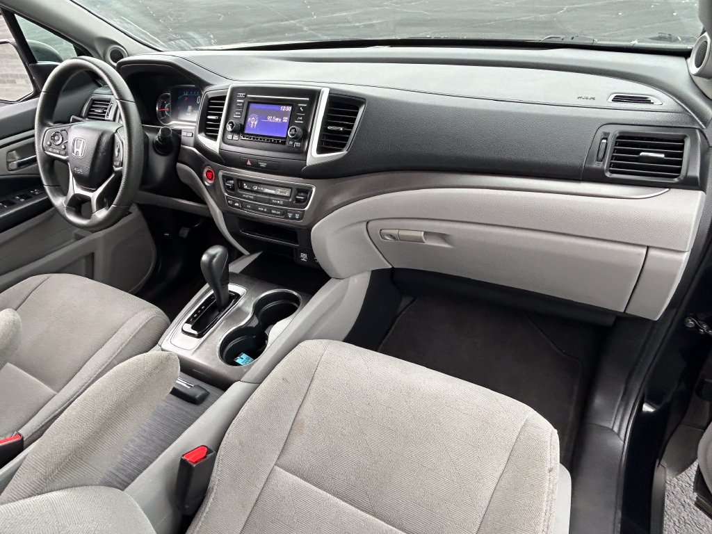 Used 2020 Honda Pilot LX image 32
