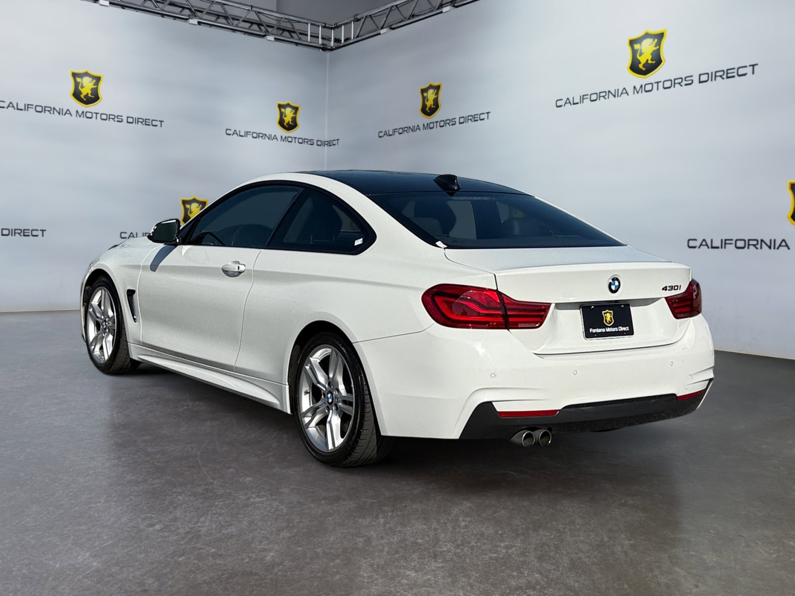 Used 2019 BMW 430i Coupe w/ M Sport Package image 3