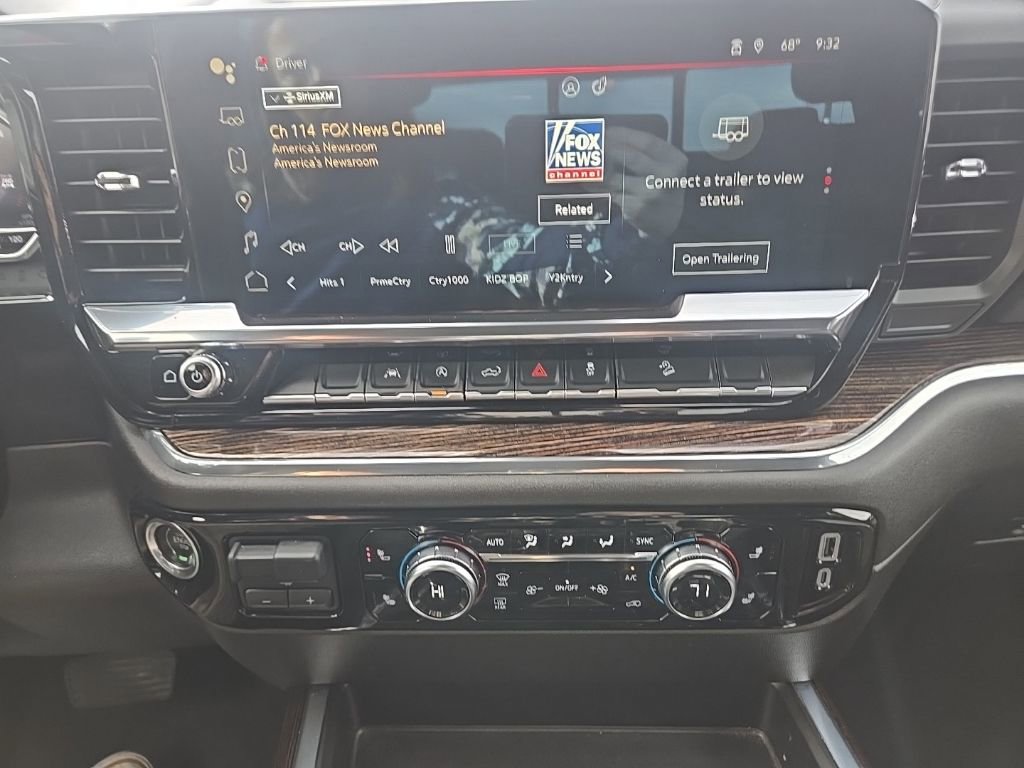 Used 2024 GMC Sierra 1500 Elevation w/ Preferred Package image 19