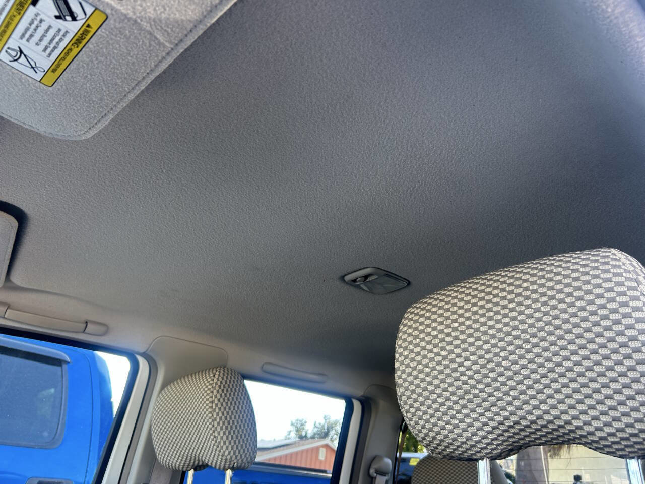 Used 2002 Nissan Frontier SE image 15