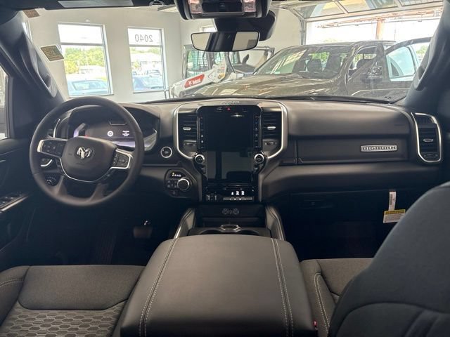 New 2026 RAM 1500 Big Horn AWD/4WD image 28