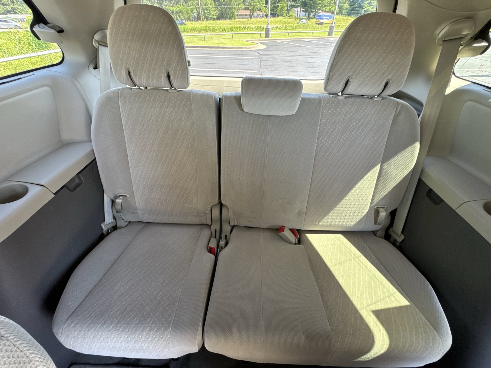 Used 2020 Toyota Sienna LE FWD image 23