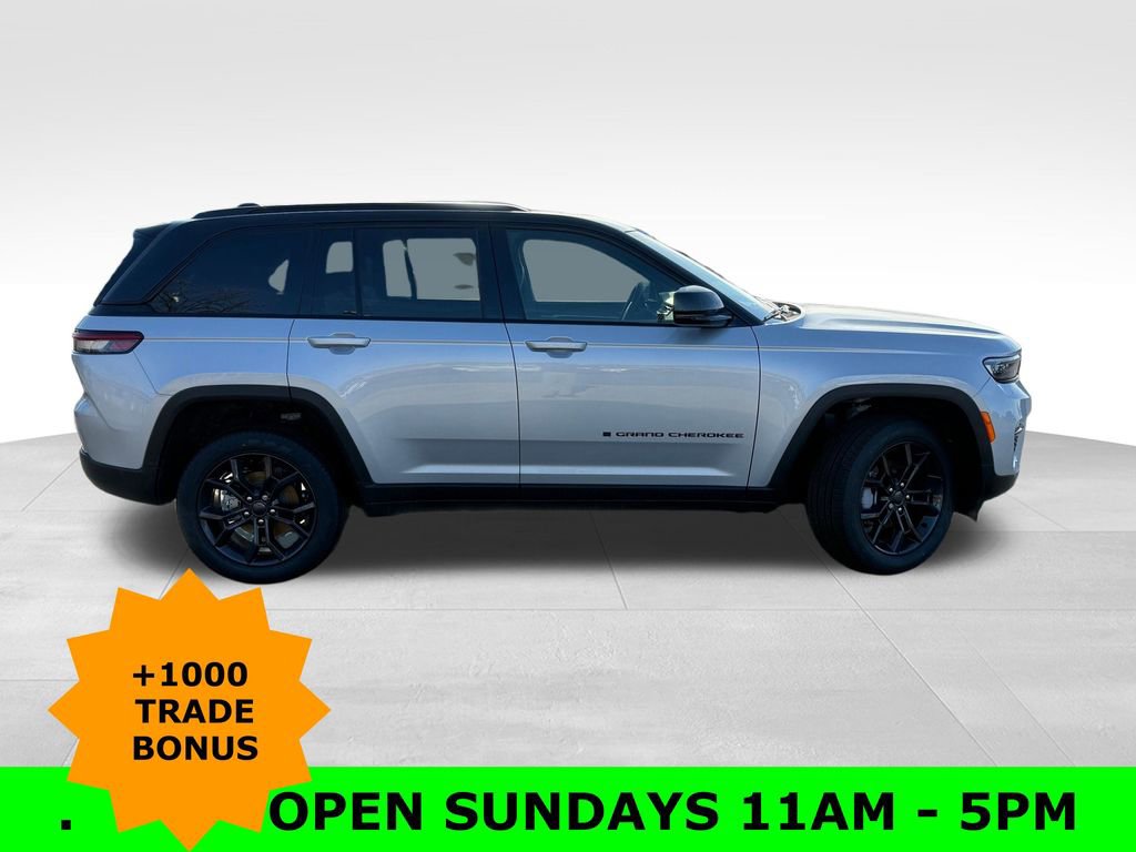 New 2025 Jeep Grand Cherokee Limited image 8