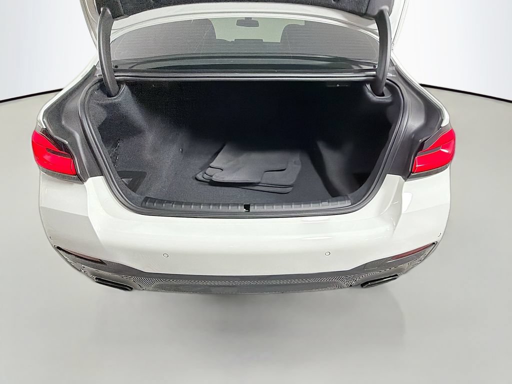 Used 2021 BMW 540i w/ M Sport Package RWD image 27