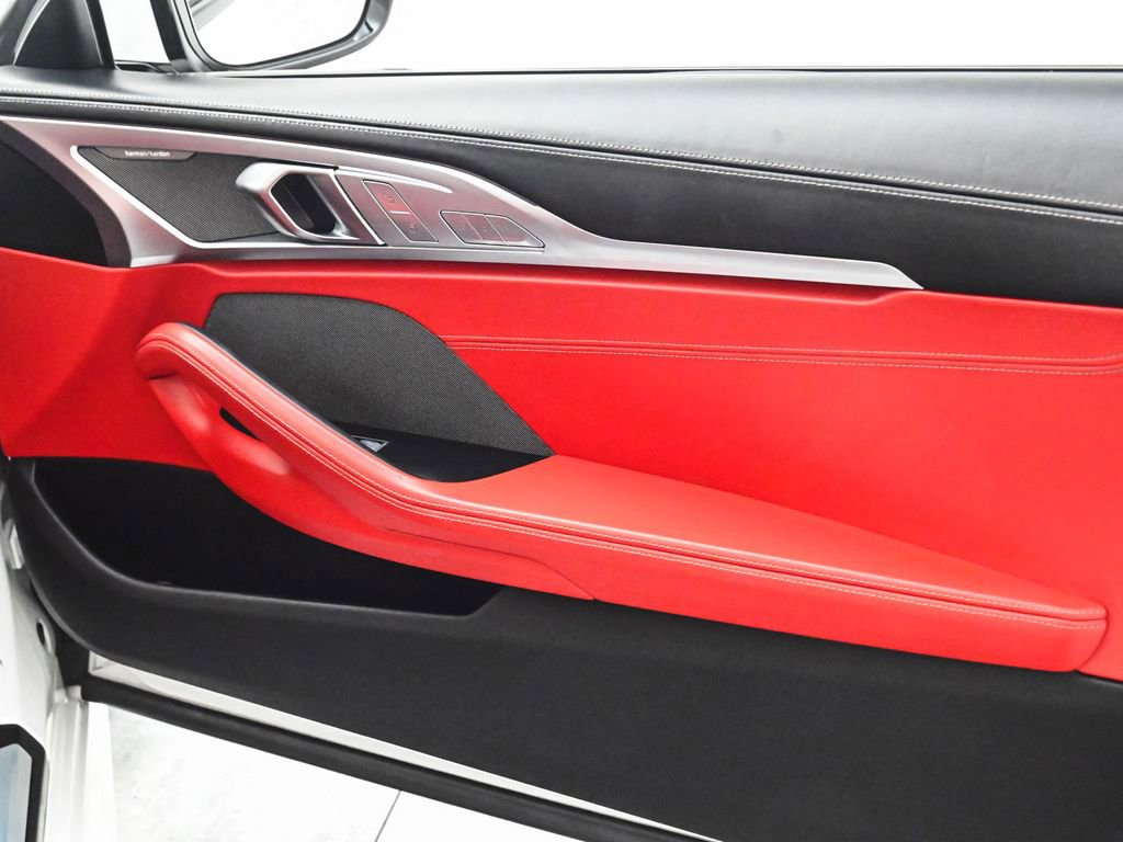 Used 2024 BMW 840i Convertible w/ M Sport Professional Package image 9