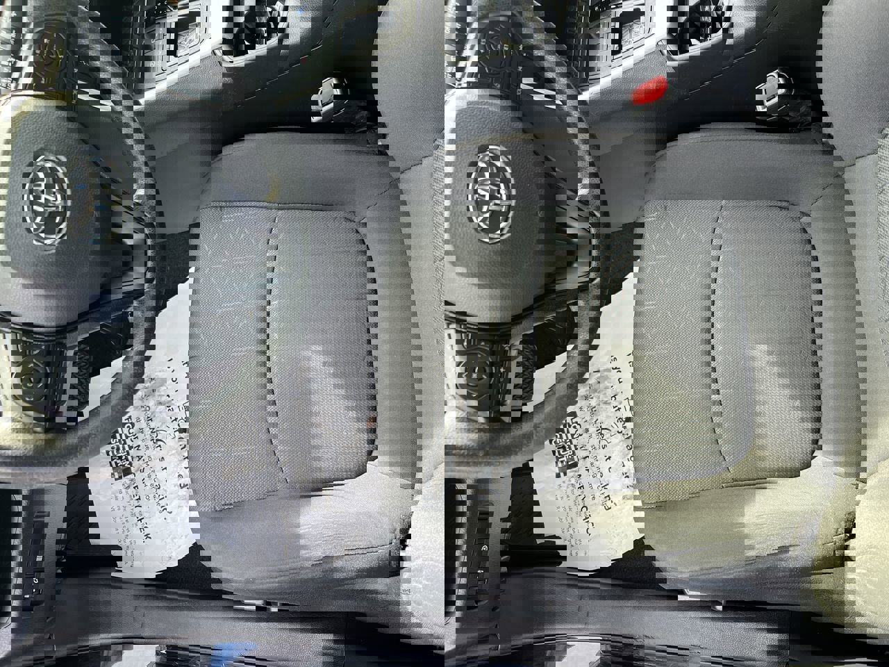 Used 2021 Toyota RAV4 XLE image 16