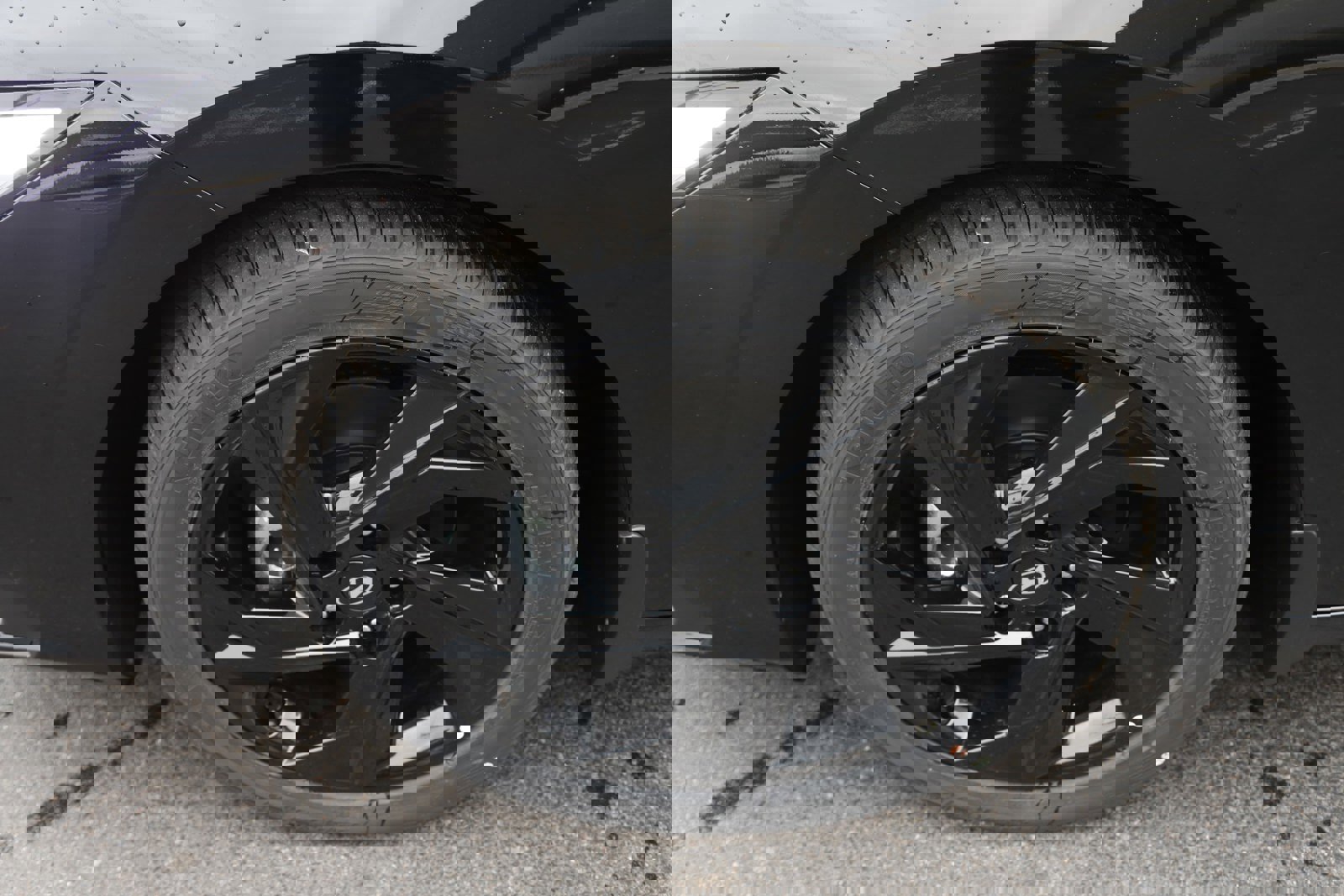 New 2026 Hyundai Elantra Sport image 9