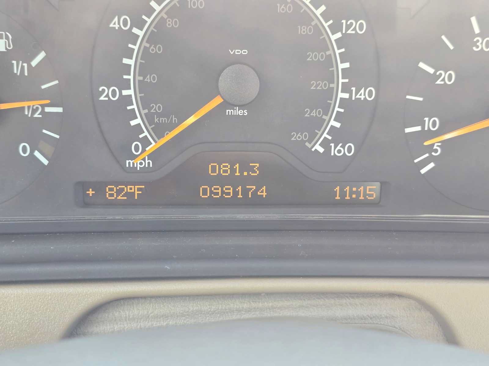 Used 1999 Mercedes-Benz E 320 Sedan image 26
