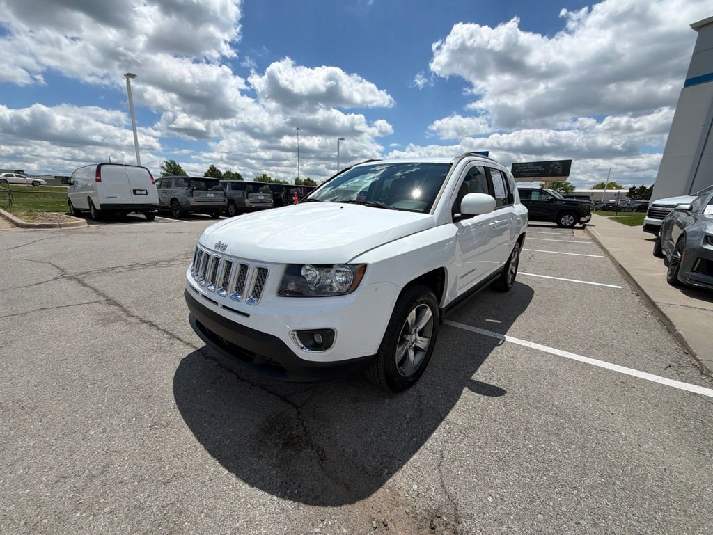 Used 2016 Jeep Compass High Altitude AWD/4WD image 7
