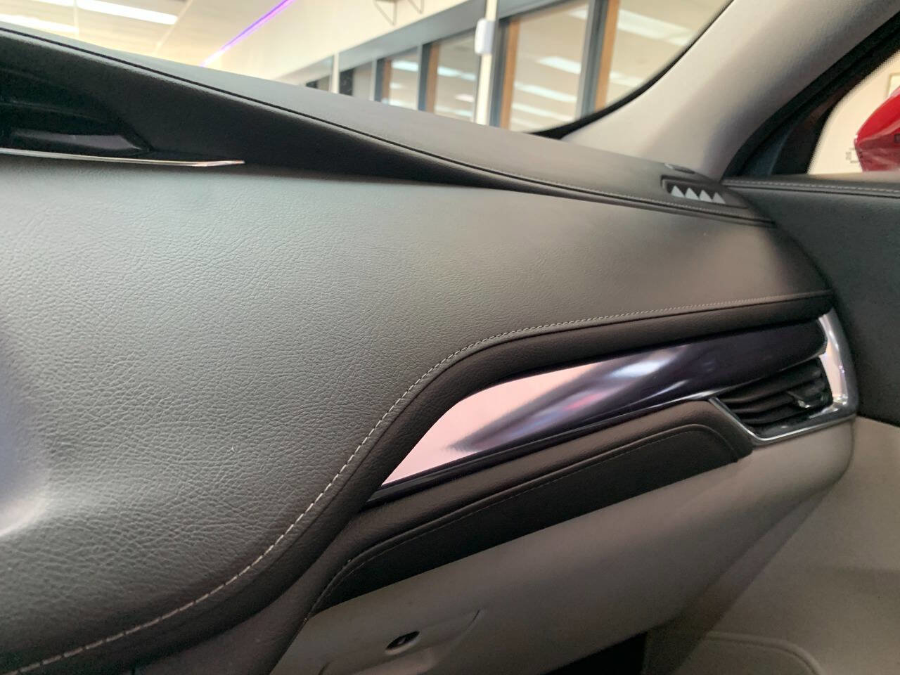 Used 2023 Cadillac XT4 Luxury w/ Cold Weather Package image 19