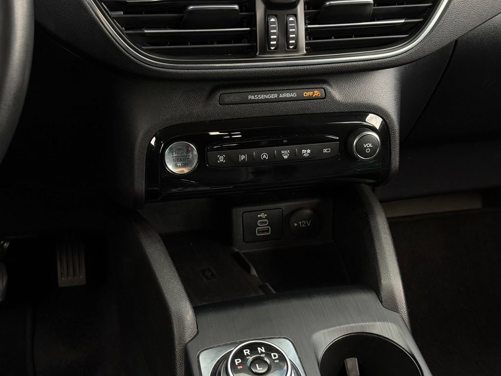Used 2024 Ford Escape Platinum AWD/4WD image 21
