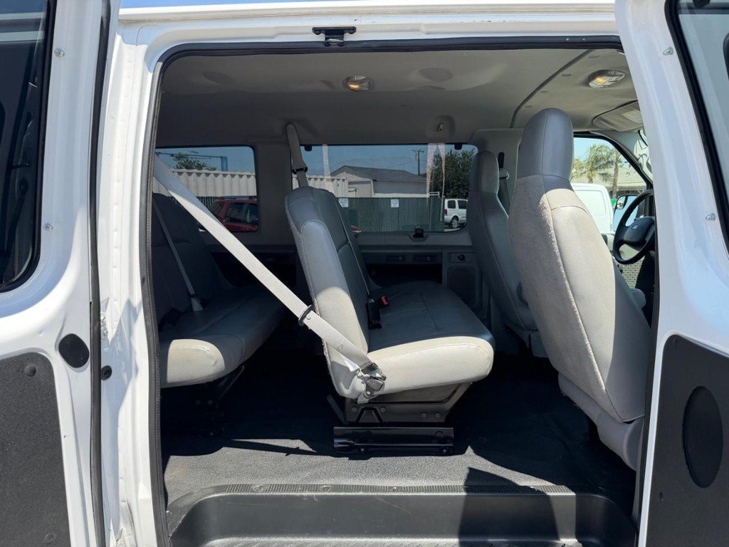 Used 2014 Ford E-150 and Econoline 150 Wagon w/ Power Windows & Locks Group RWD image 29