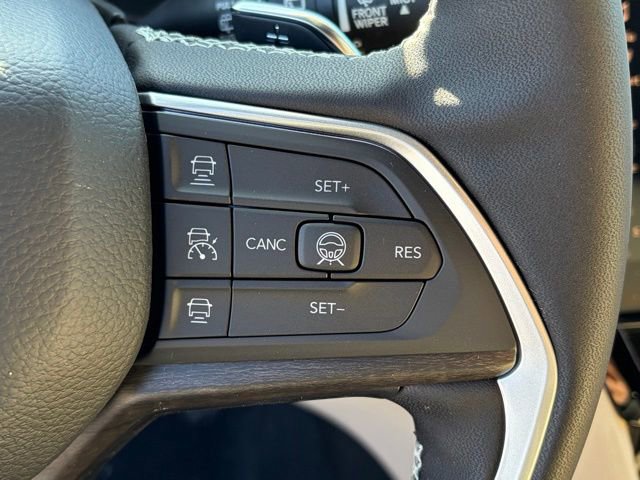 New 2026 Jeep Grand Cherokee Limited w/ Limited Altitude Package AWD/4WD image 19