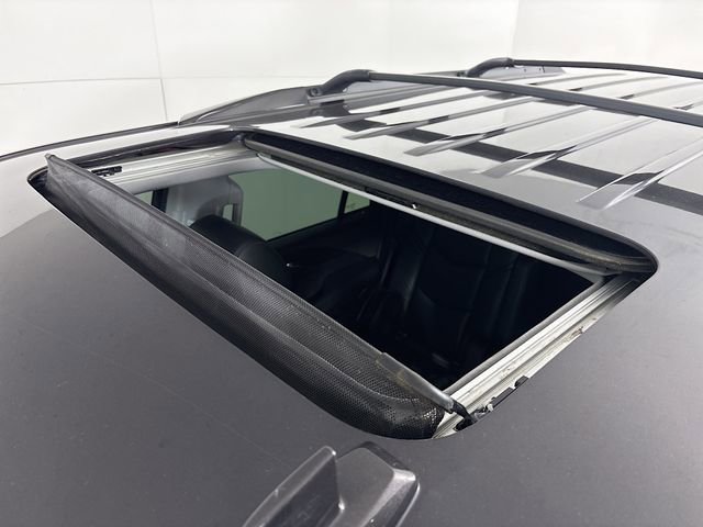 Used 2017 Cadillac Escalade Premium Luxury image 23