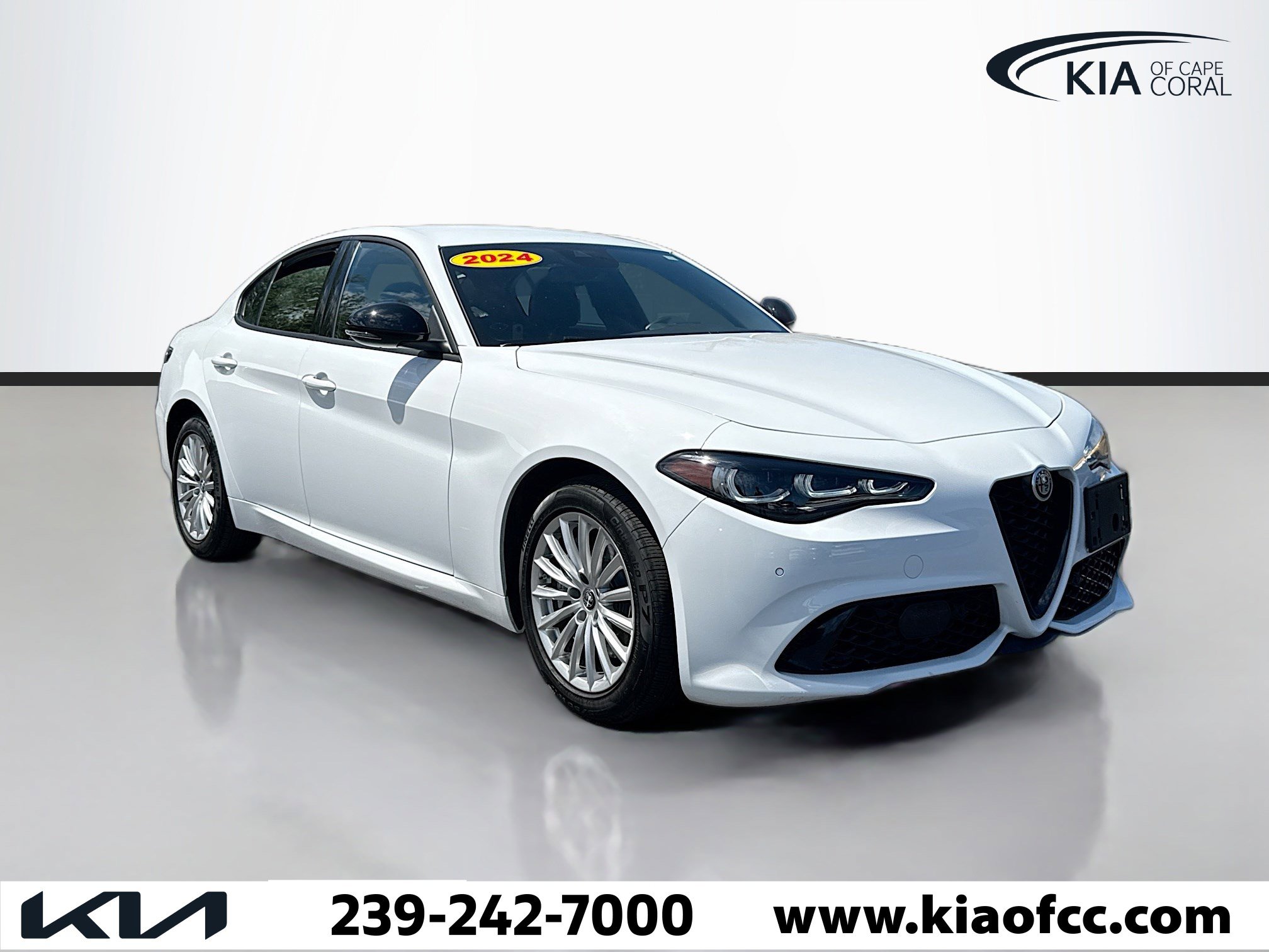 Used 2024 Alfa Romeo Giulia Sprint image 1