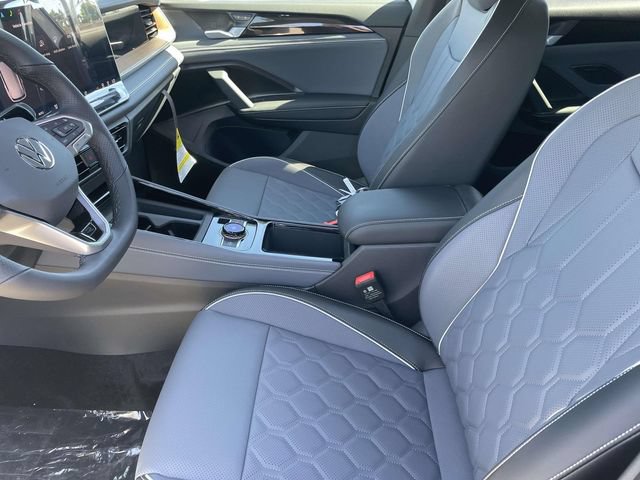 New 2026 Volkswagen Tiguan SEL R-Line AWD/4WD image 22
