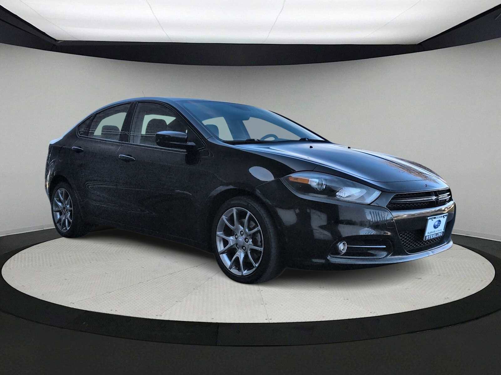 Used 2015 Dodge Dart SXT image 2