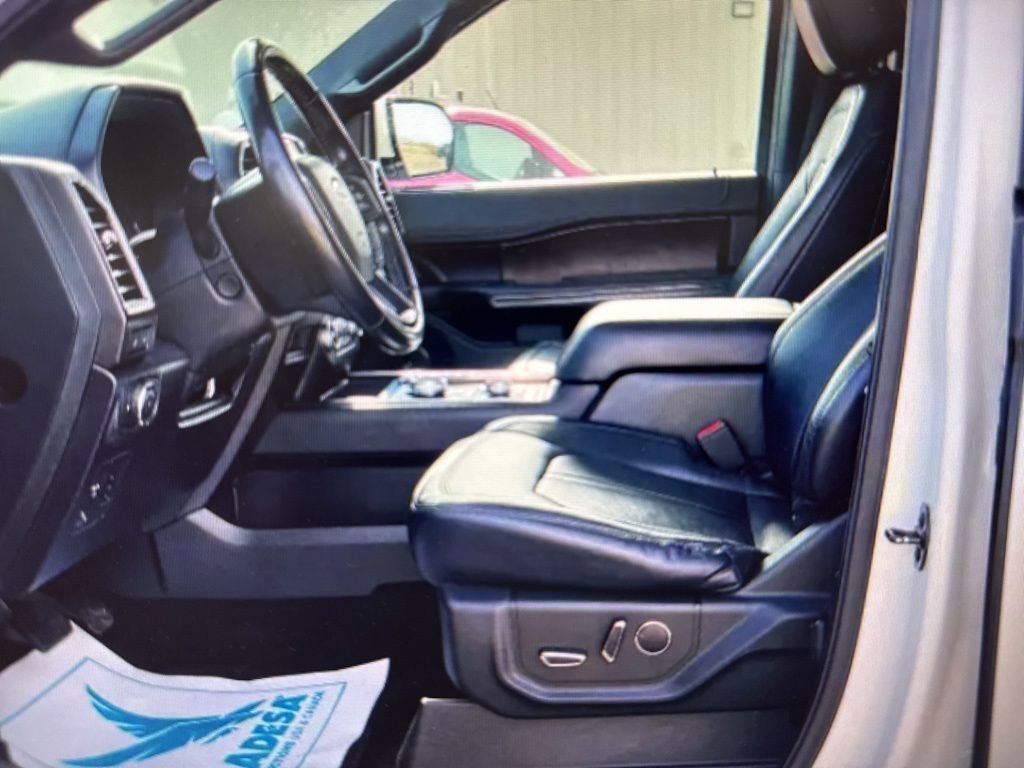 Used 2018 Ford Expedition Max Limited w/ Equipment Group 301A AWD/4WD image 9