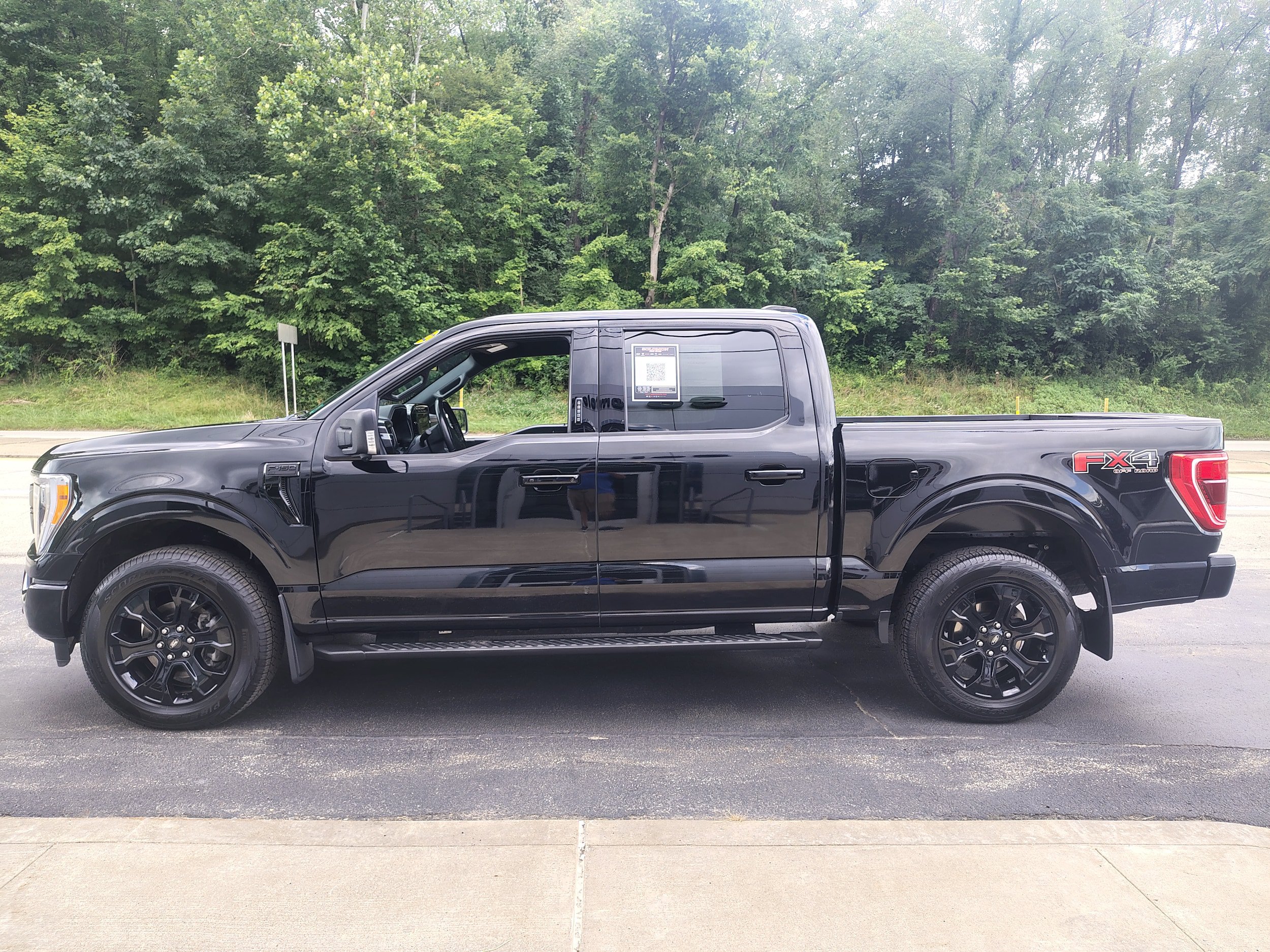 Used 2022 Ford F150 XLT w/ Equipment Group 302A High AWD/4WD image 7