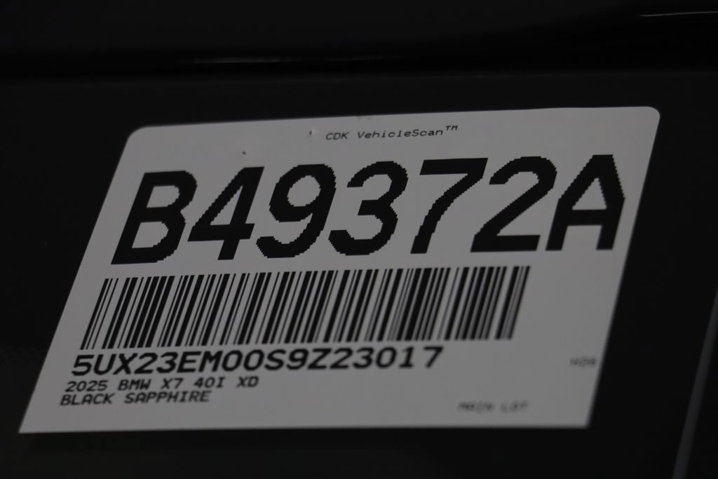 Used 2025 BMW X7 xDrive40i w/ Parking Assistance Package AWD/4WD image 24