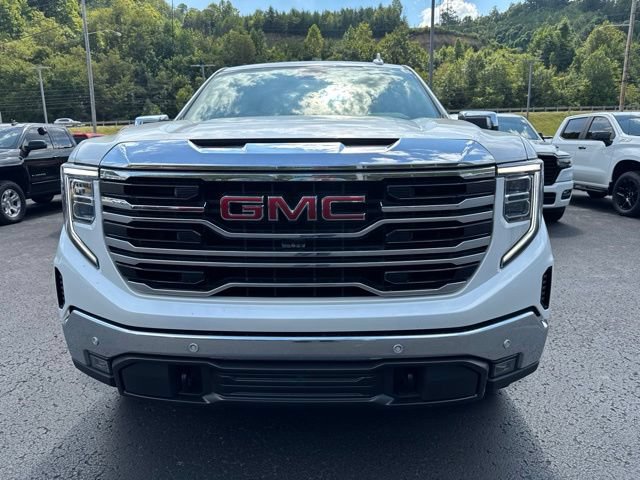 Used 2023 GMC Sierra 1500 SLT w/ SLT Premium Plus Package AWD/4WD image 2