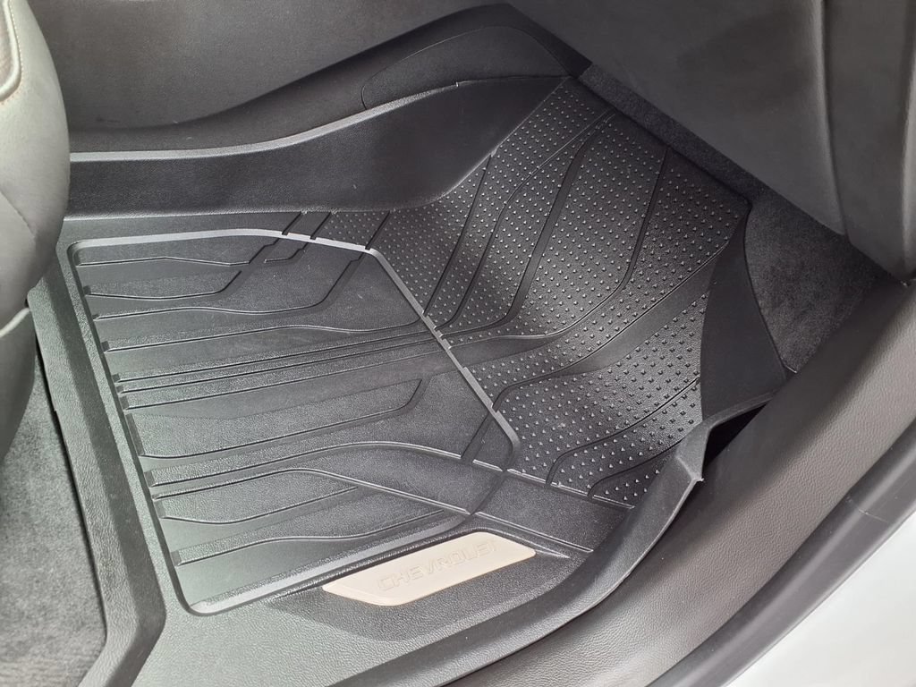 Used 2023 Chevrolet Traverse High Country w/ LPO, Floor Liner Package FWD image 30