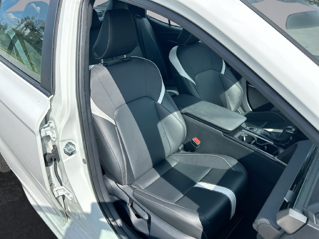 Used 2025 Toyota Camry SE FWD image 32