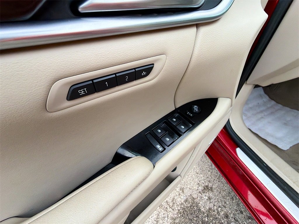 Used 2014 Cadillac XTS Luxury image 18