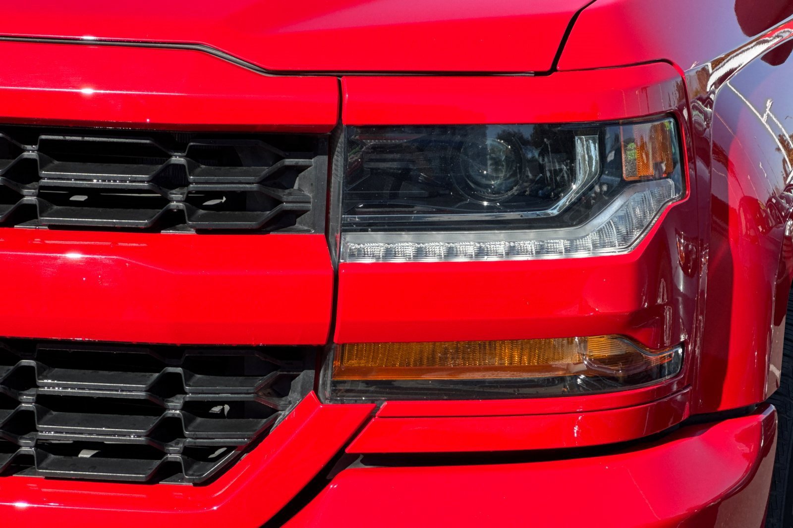 Used 2018 Chevrolet Silverado 1500 Custom w/ Custom Value Package image 45