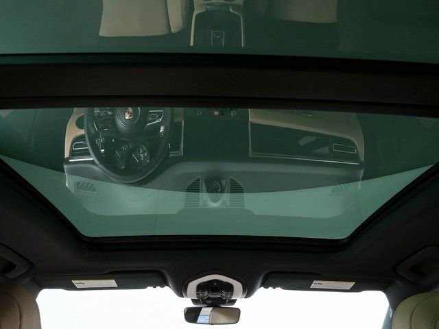 New 2026 Porsche Macan image 19