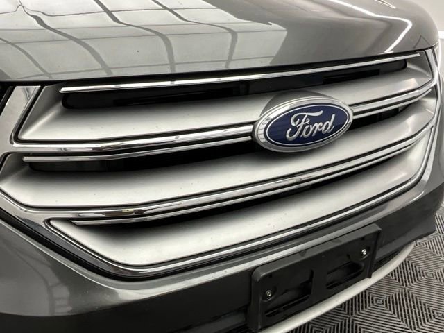 Used 2018 Ford Edge SEL image 28