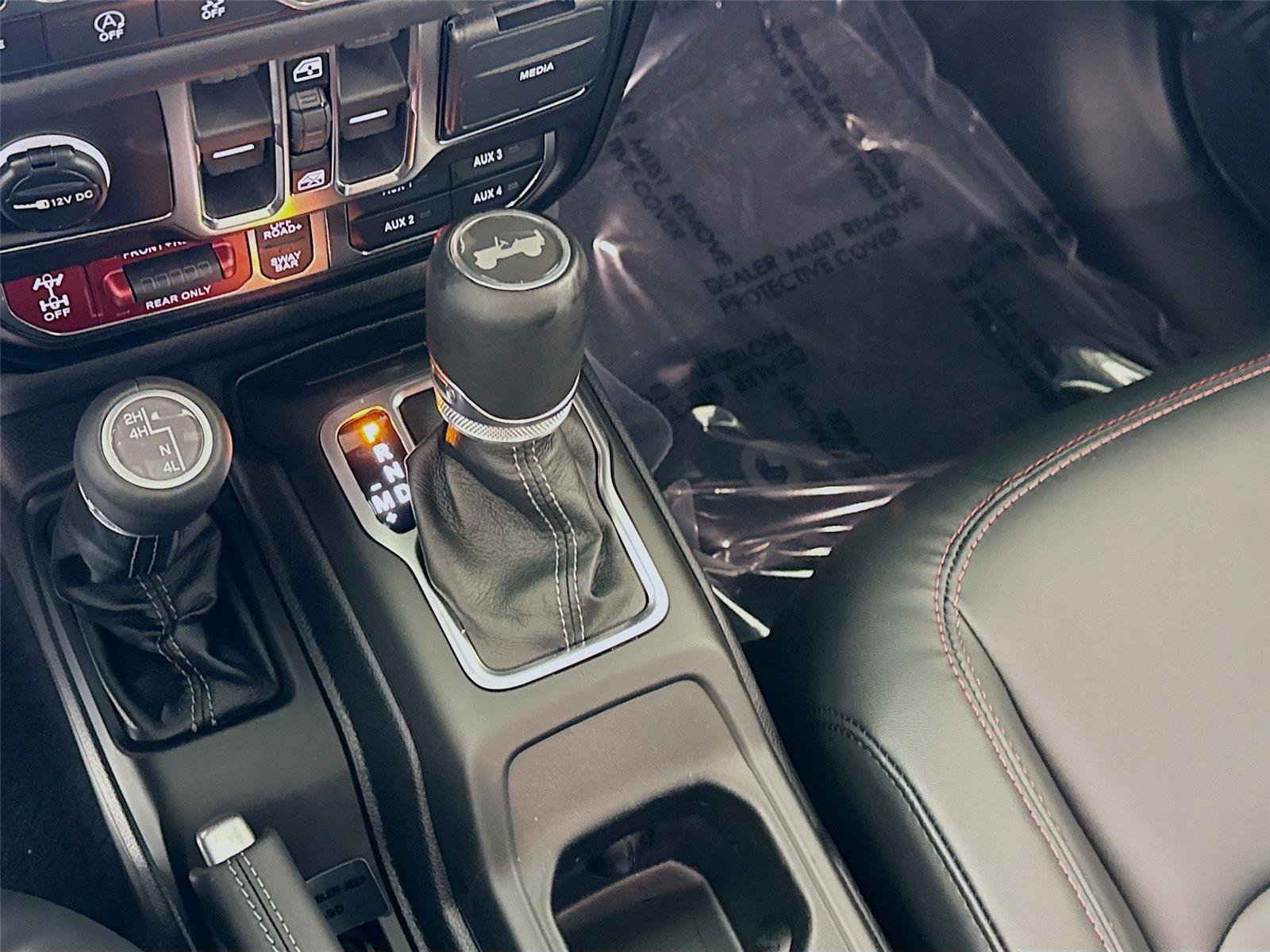 New 2026 Jeep Wrangler Unlimited Rubicon w/ Xtreme 35 Tire Package image 11