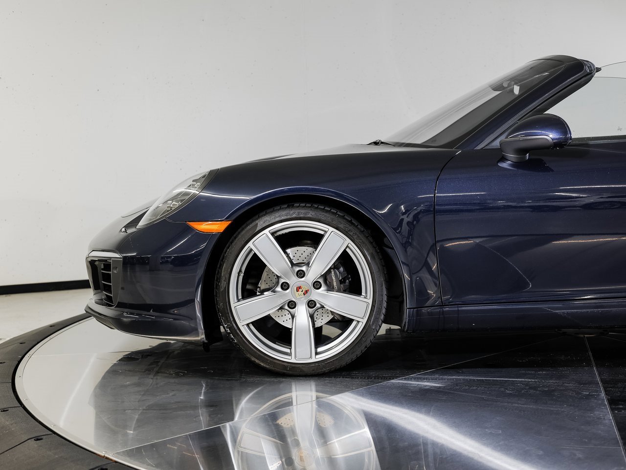 Used 2017 Porsche 911 Carrera 4 image 10